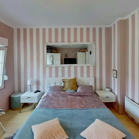 Bonjour, 5th Floor, No Elevator * Zagreb